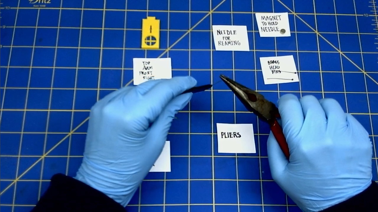 Ream hinge bottom arm