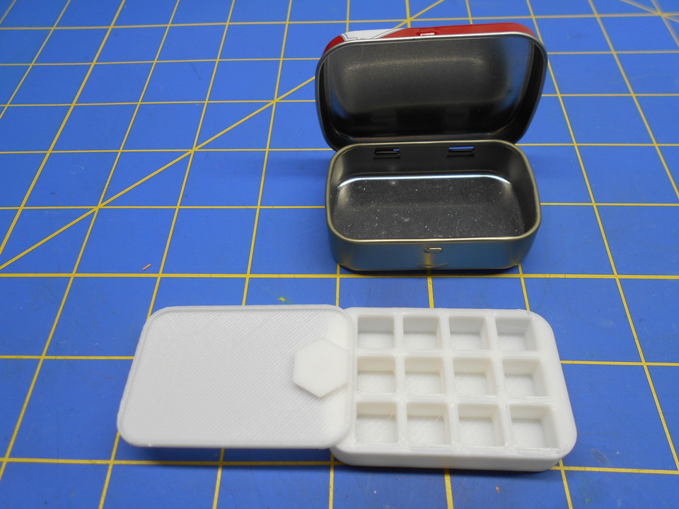 Altoids Smalls Tin and Palette